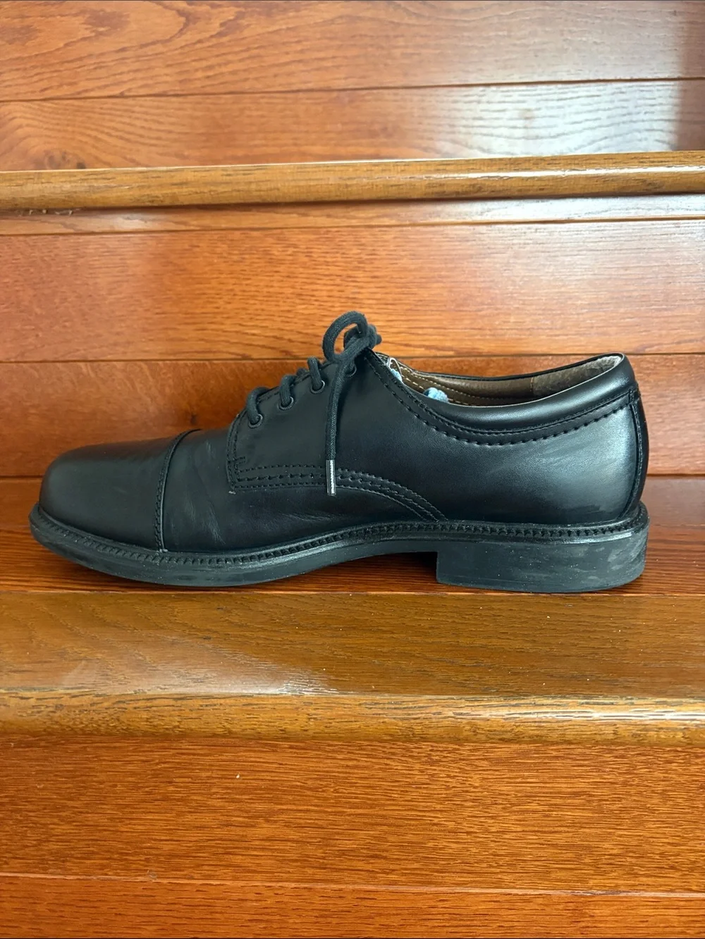 Dockers Men’s Black Leather Cap Toe Oxford Dress Shoes – Classic Lace-Up